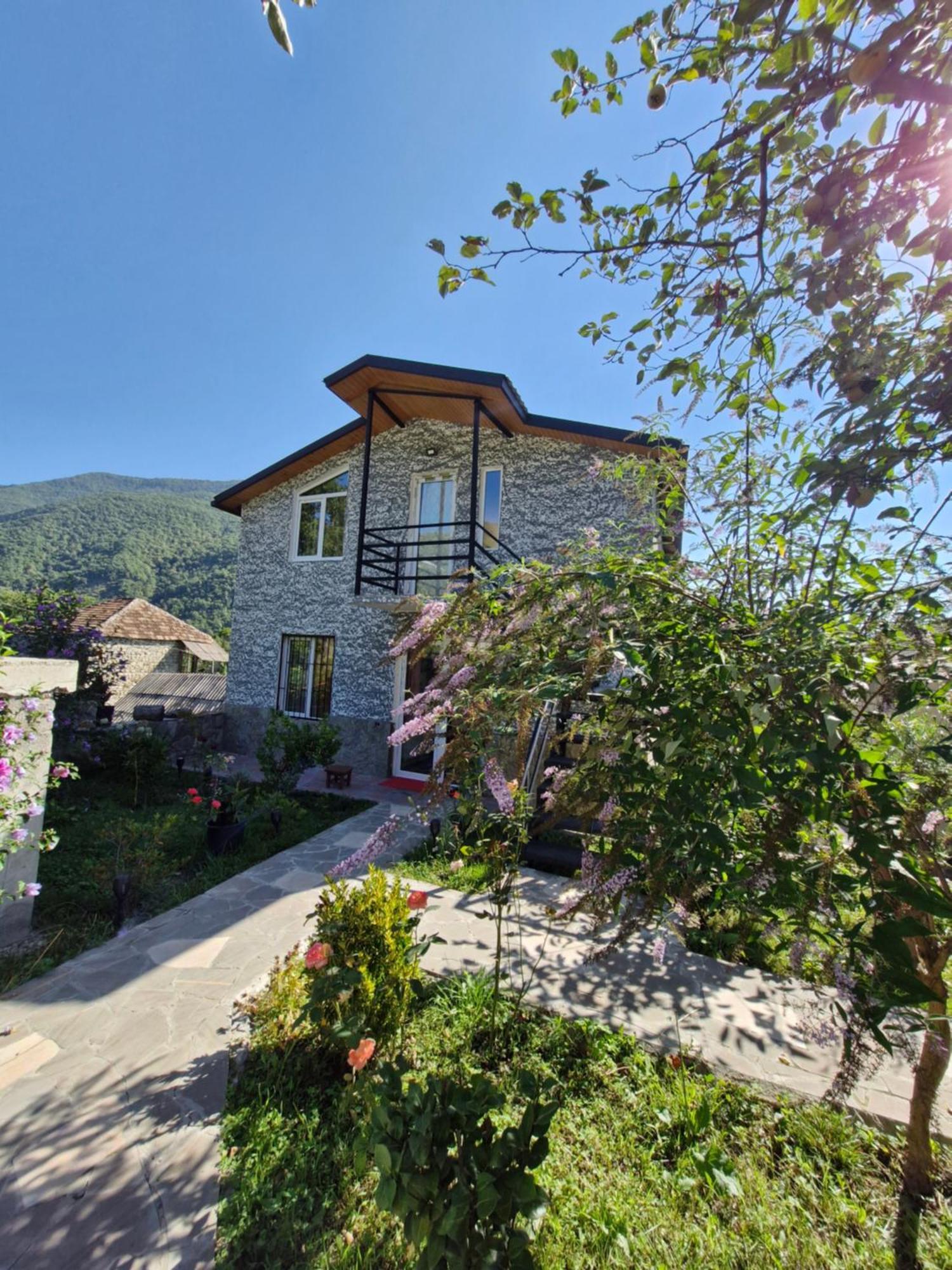 Ananuri Veranda- Hotel Guest House Екстериор снимка